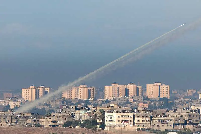 Израел ликвидира лидера на ислямистка групировка в Газа, оттам полетяха 50 ракети