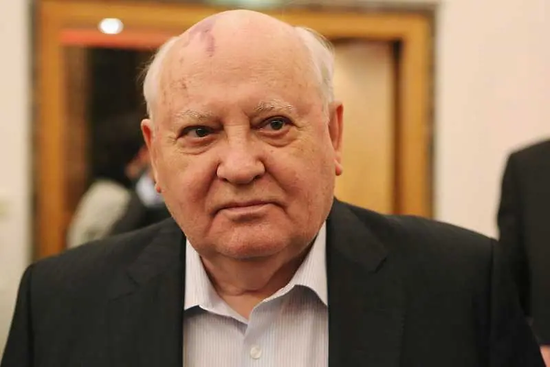 Михаил Горбачов: Не издигайте нова Берлинската стена между Русия и Запада