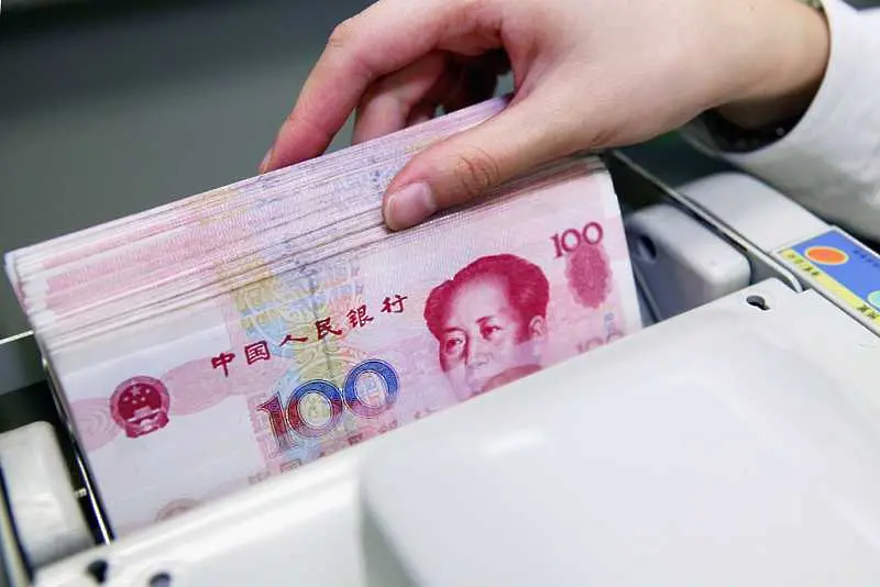 Китайската централна банка понижи ключова си лихва за първи път от 2016 г.