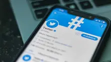 Туитър забранява политическите реклами