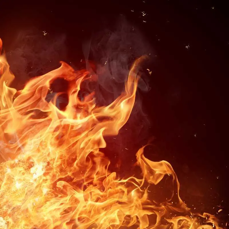 Пожар избухна близо до „Саграда Фамилия“, десетки пострадаха