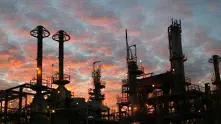 Американците, работещи в петролни компании в Ирак, напускат страната
