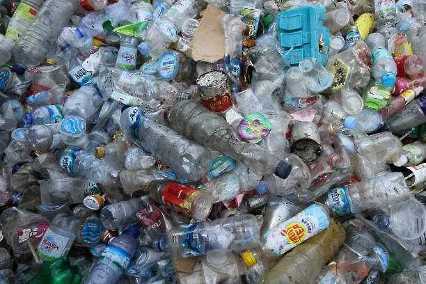 Китай забранява пластмасата за еднократна употреба до 2022 година 