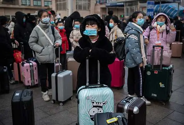 Хонконг въведе задължителна карантина за всички пристигащи от Китай