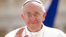 Папа Франциск: Дано конференцията в Берлин да доведе до мир в Либия