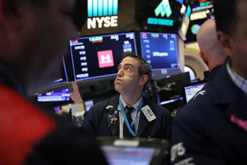 Спадът на S&P 500 доведе до загуба на 1,73 трлн. долара за 2 дни 