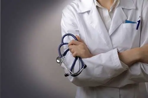 Личните лекари алармират, че не могат да издават болнични за доброволна карантина