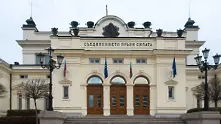 „Атака“ поиска изслушване на Каракачанов заради продажбата на военни имоти