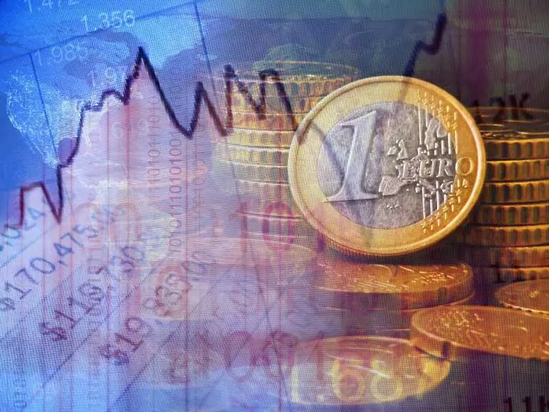 Горанов гарантира: Няма заплаха за спестяванията при смяната на лев с евро