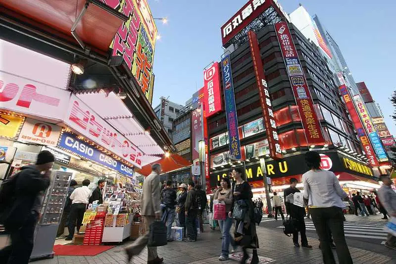 Япония готви пакет от икономически стимули за над 137 млрд. долара