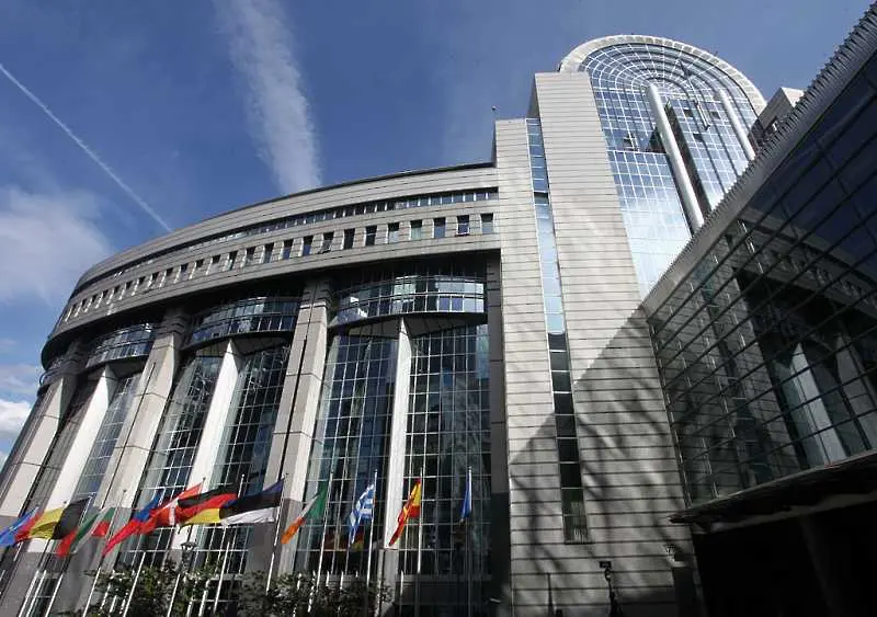 Европейският парламент ще заседава извънредно в средата на април