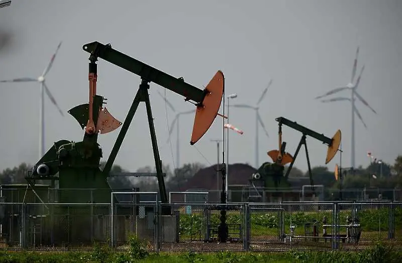 Световното търсене на петрол може да се понижи с 20%