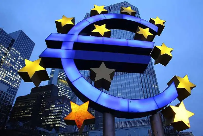 Ралито на еврото спрямо долара губи пара