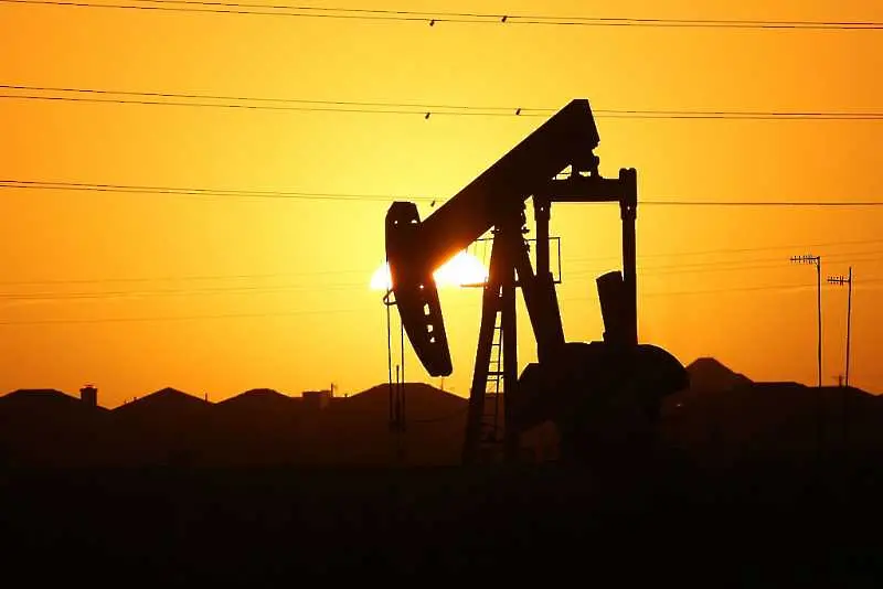 Саудитска Арабия не се отказва от плана си да добива до 12,3 млн. барела петрол дневно от април