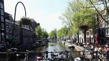 Амстердам забранява частните лодки в централните плавателни канали