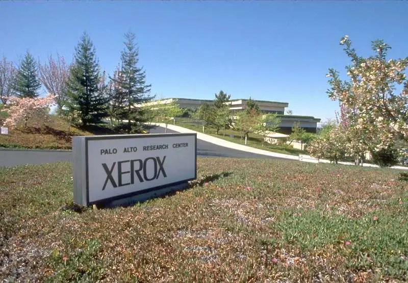 Xerox се отказа от офертата си за враждебно придобиване на HP Inc.