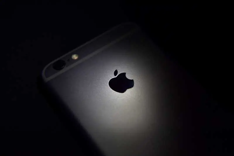 Apple забавя производството на новите модели iPhone