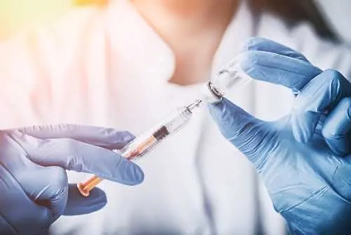 Тестването на ваксина срещу коронавирус може да е факт до средата на август 
