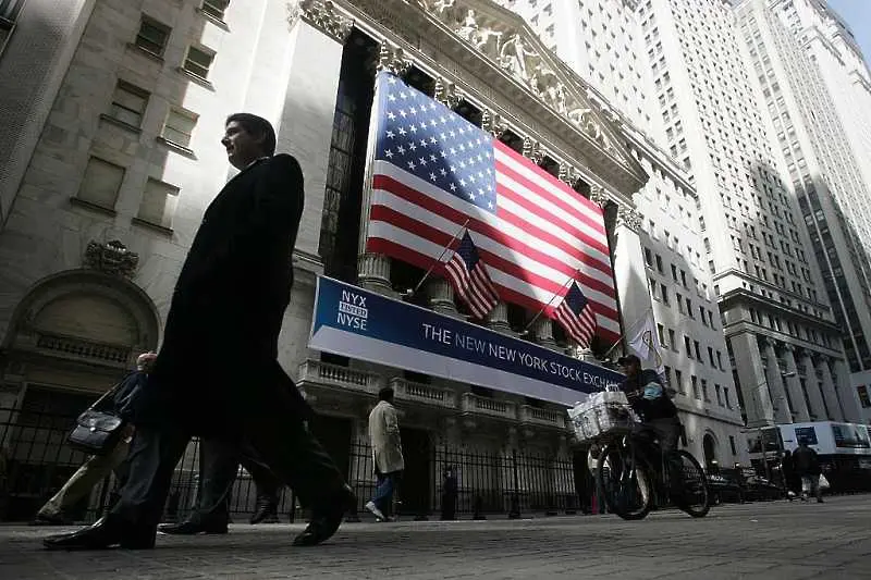 Инвеститорите трябва да внимават с американските акции, предупреждава пазарен анализатор