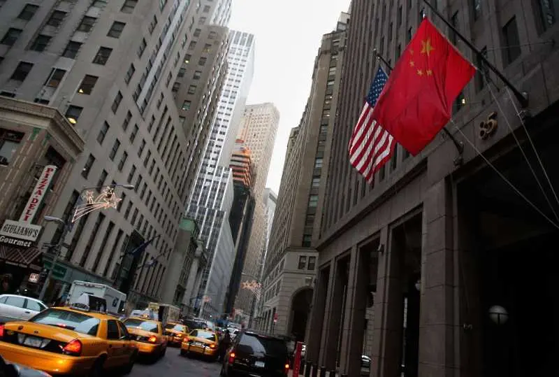Финансовите пазари се превръщат в нов фронт на конфликта между САЩ и Китай