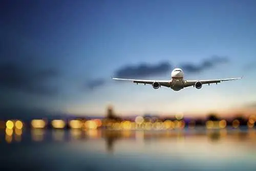 Oliver Wyman: Търсенето на въздушен транспорт ще намалее с 95%