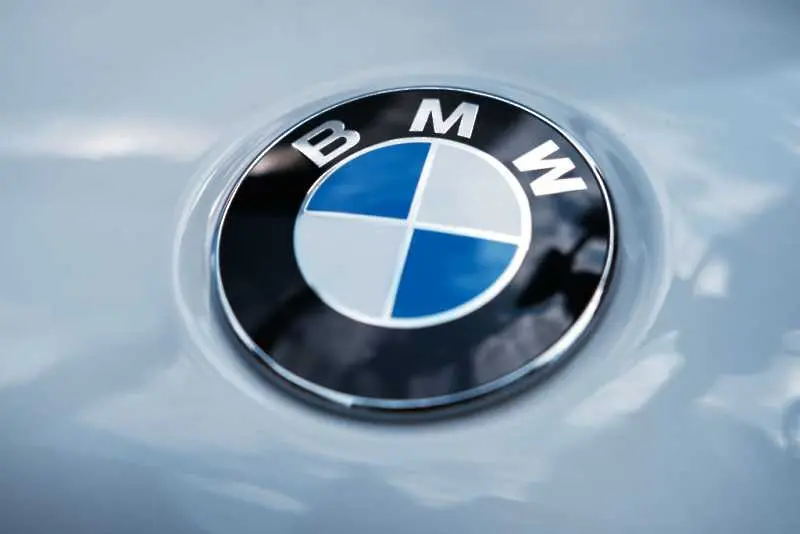 BMW съкращава 6000 работни места след срива на търсенето заради коронавируса