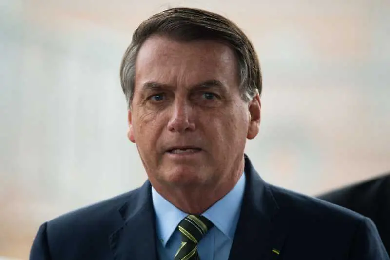 Болсонаро заплаши да извади Бразилия от СЗО
