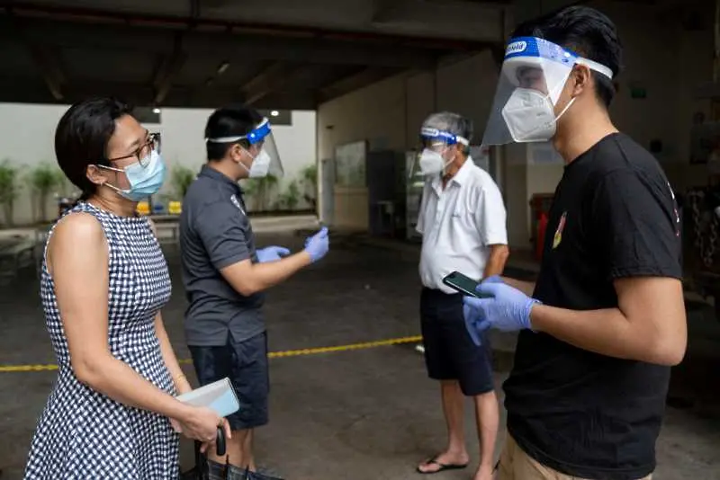Сингапур предпазливо започва да отпуска противоепидемичните мерки