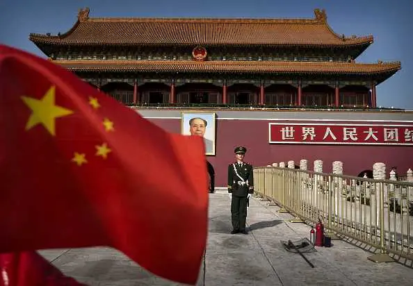 Китай въвежда визови санкции за САЩ