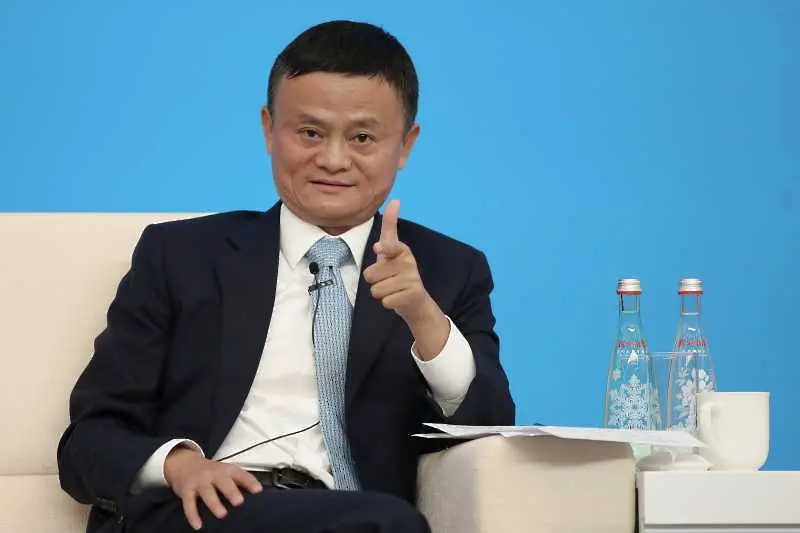 Джак Ма продал част от акциите си в Alibaba