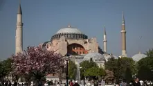 Държавният съвет на Турция постанови църквата Света София да стане джамия