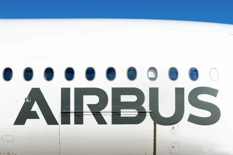 Шествие на писта – 8000 служители на Airbus излизат на протест