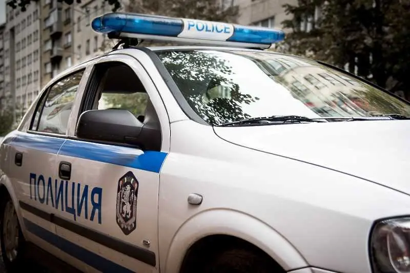 Намаляват с 1/3 полицаите, охраняващи протестите в София