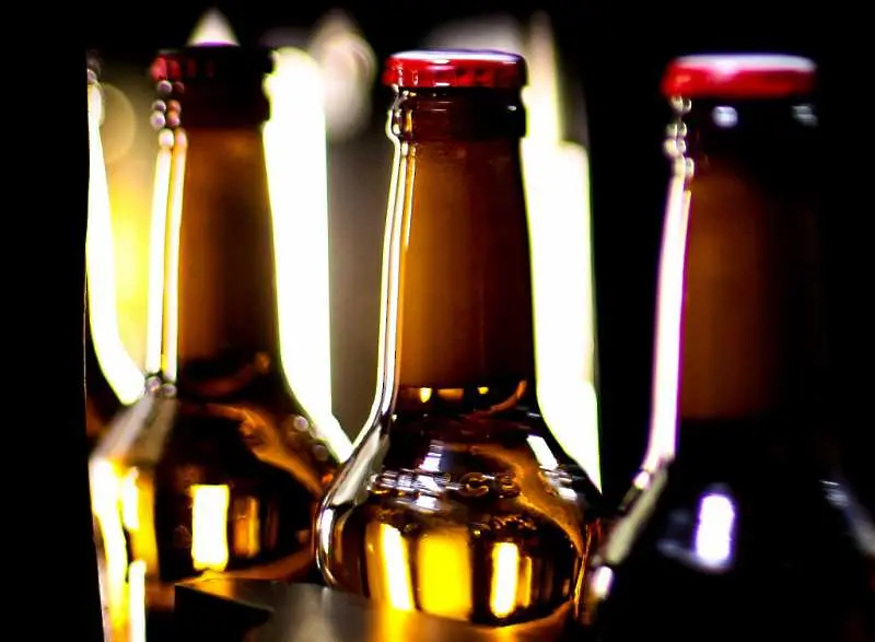 Бюджетната комисия реши ДДС-то за бирата и виното да стане 9%