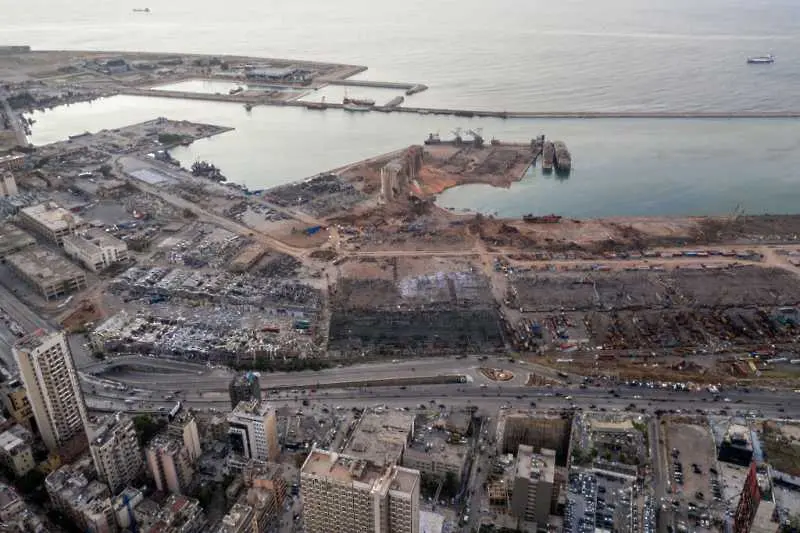 Турция предложи да възстанови разрушеното пристанище в Бейрут