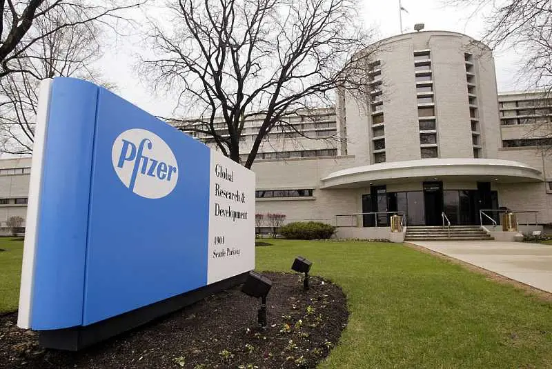 САЩ дават близо 2 млрд. долара за 100 млн. дози от ваксината на Pfizer и BioNTech