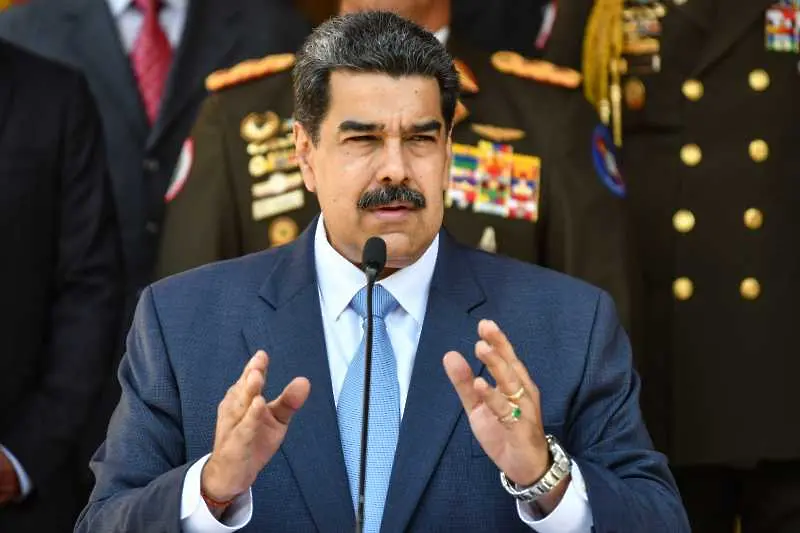 Президентът на Венецуела търси доброволци за тестване на руската ваксина срещу COVID-19