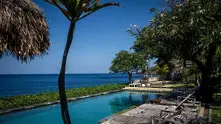 Бали отлага отварянето си за чуждестранни туристи