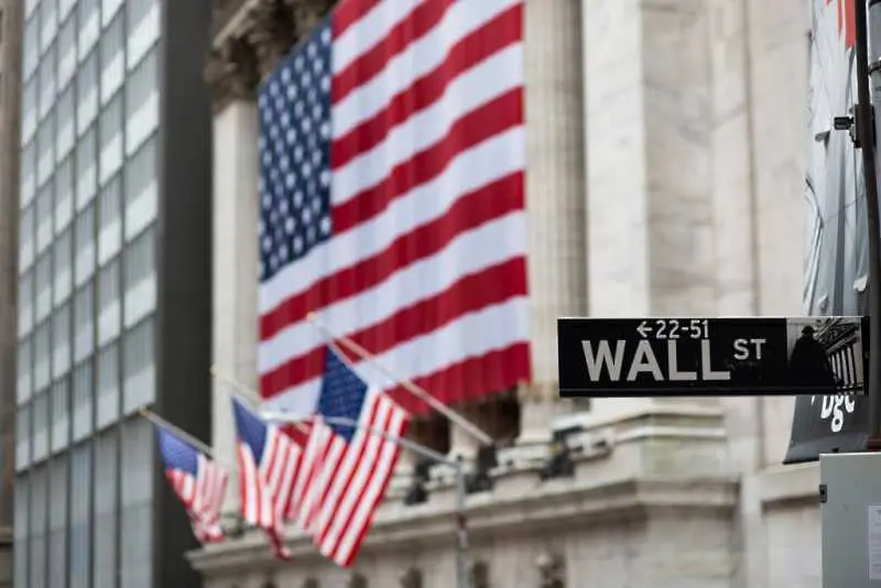 Blackstone предупреждава за предстоящо „изгубено десетилетие“ на фондовите пазари
