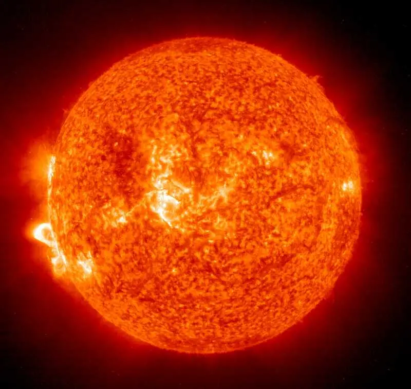 НАСА: Слънцето е навлязло в нов цикъл. Възможно е да повлияе на Земята