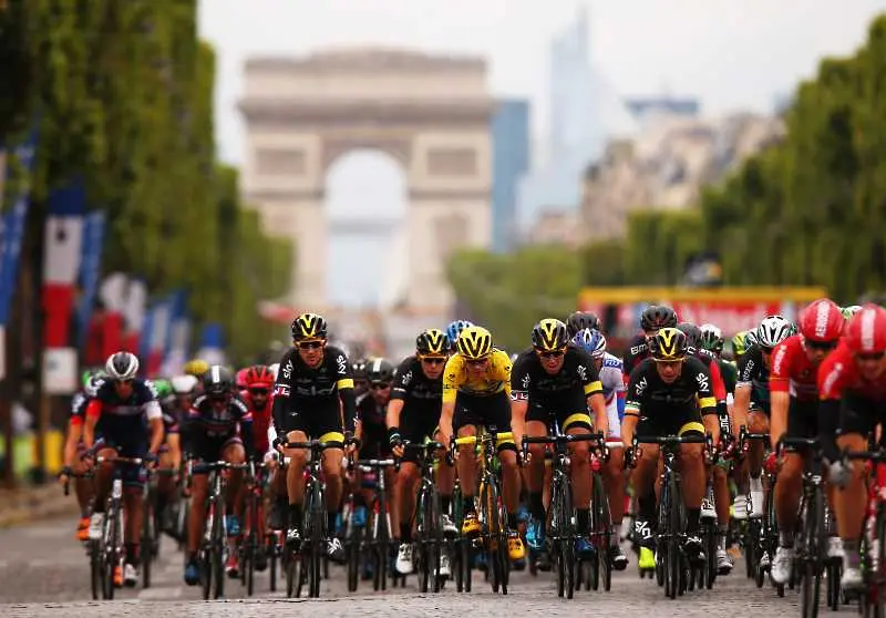 Франция арестува участници от „Тур дьо Франс“ заради допинг