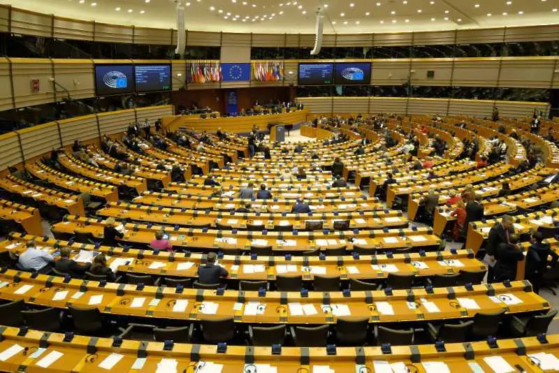 Европарламентът отхвърли поправките за президента в резюлюцията за България