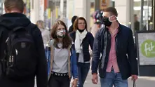 Носенето на маски в Сърбия вече е задължително и на открито