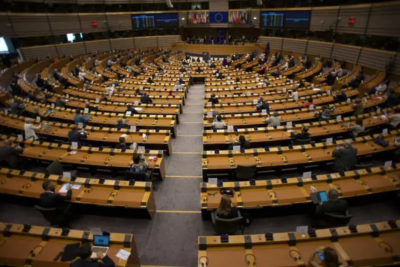Европарламентът ще гласува нова климатична цел за периода до 2030 година