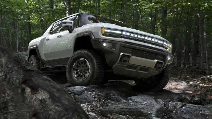GM представи изцяло електрически Hummer