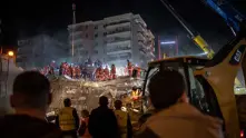 Жертвите на земетресението в окръг Измир станаха 91