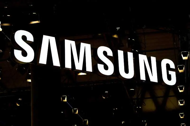 Рекордни продажби на Samsung след забраните за Huawei