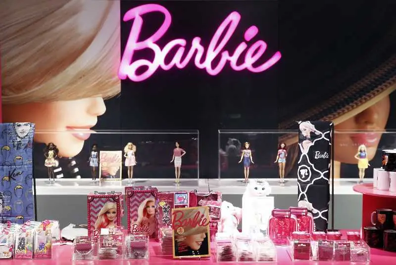 Куклата Барби донесе незапомнен скок на печалба на собственика си