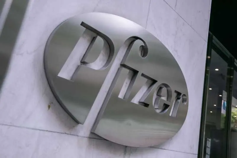 Великобритания одобри ваксина на Pfizer и BioNTech