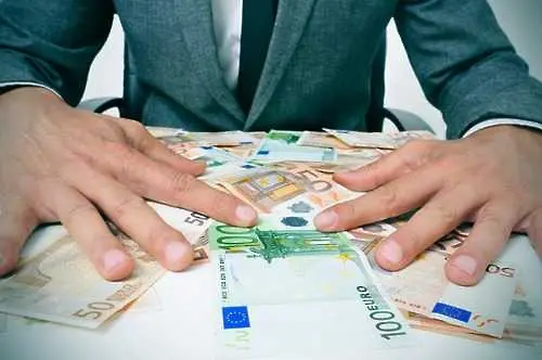 Трима на всеки 4 българи смятат, че има корупция при харченето на пари от ЕС 